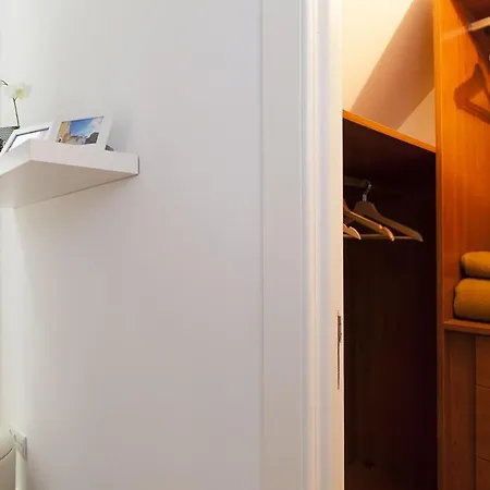 Downtown Vintage By Homing Apartment *